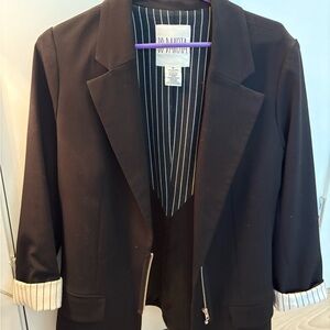 BB Dakota Black Blazer with Striped Lining
